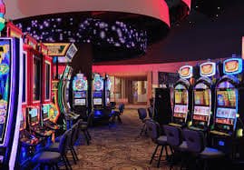 888 games app တွင် slots နှင့် casino games များ